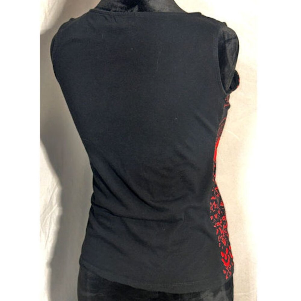 Coline Sleeveless T-Shirt, Kaleidoscope Pattern on Black, Size Small - Picture 3 of 7